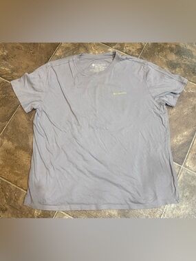 Columbia Women’s Short-Sleeve Tee — Light Lavender with Small Yellow Logo